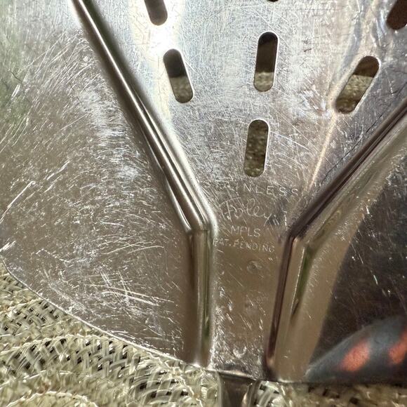 Foley MPLS Spatula Flipper VTG Wide Slotted Curved Stainless Steel Turner MCM - Picture 2 of 12